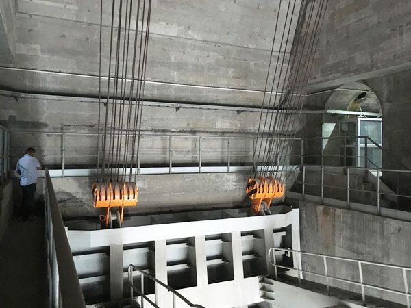 閘門(mén)水封更換、改造施工